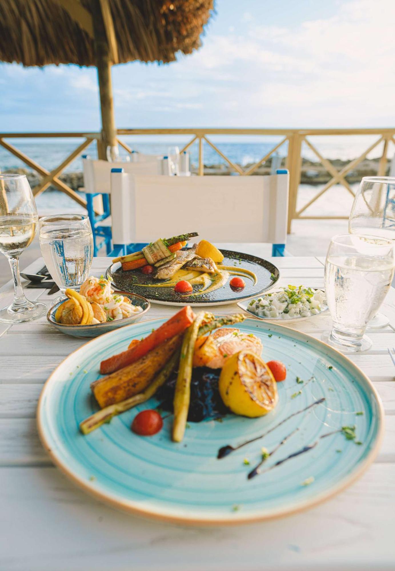 Mangrove Beach Corendon Curacao All-Inclusive Resort, Curio Виллемстад Экстерьер фото